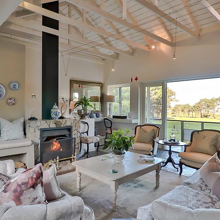 Hermanus Lodge On The Green - Solar Power Extérieur photo