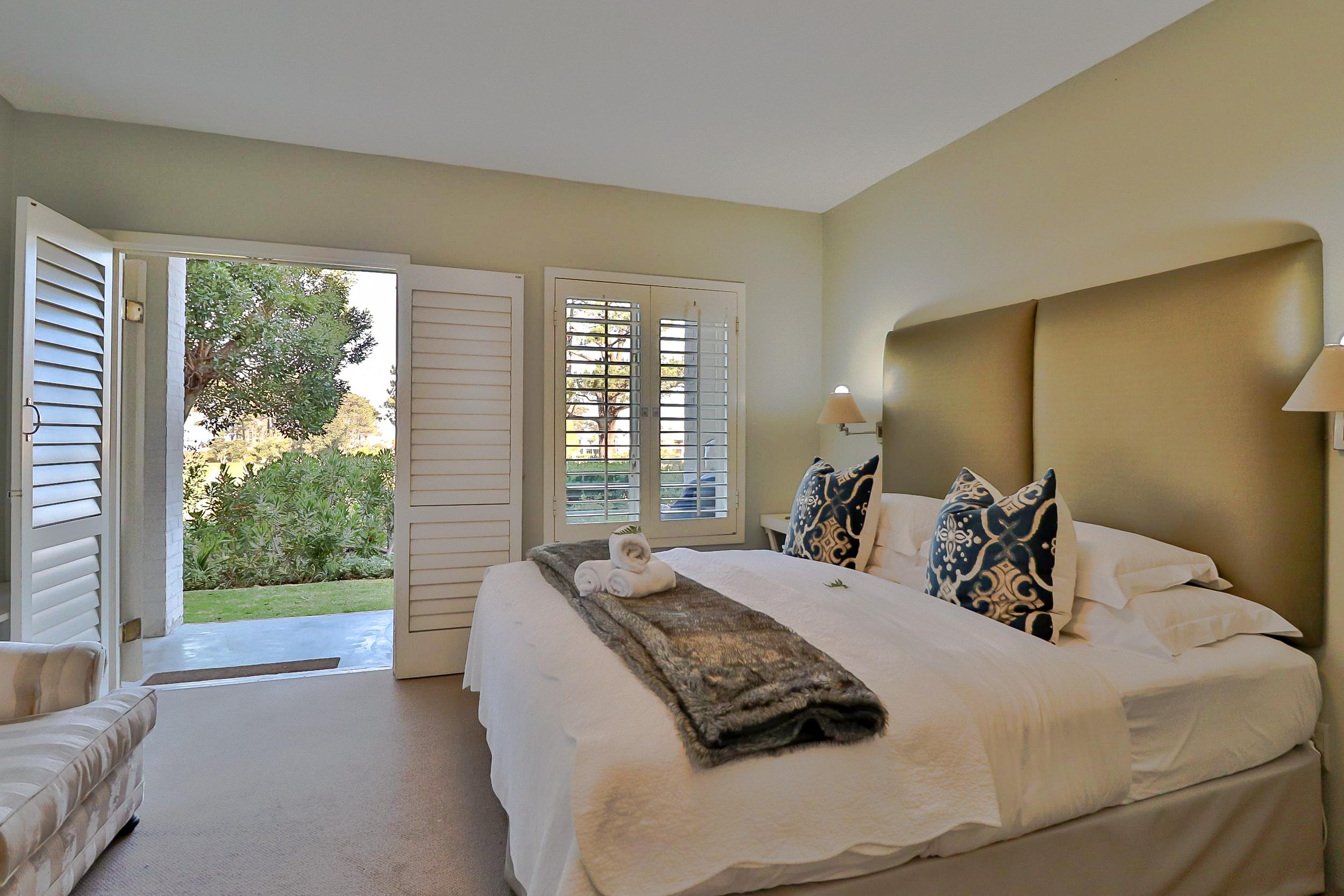 Hermanus Lodge On The Green - Solar Power Extérieur photo