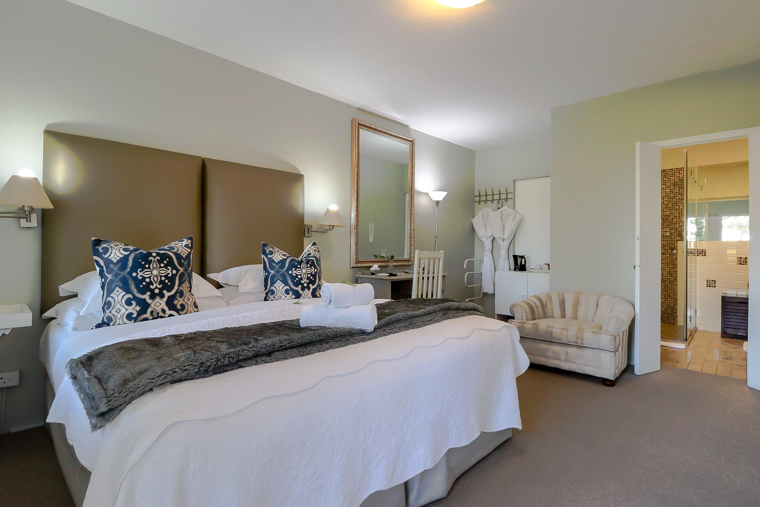 Hermanus Lodge On The Green - Solar Power Extérieur photo