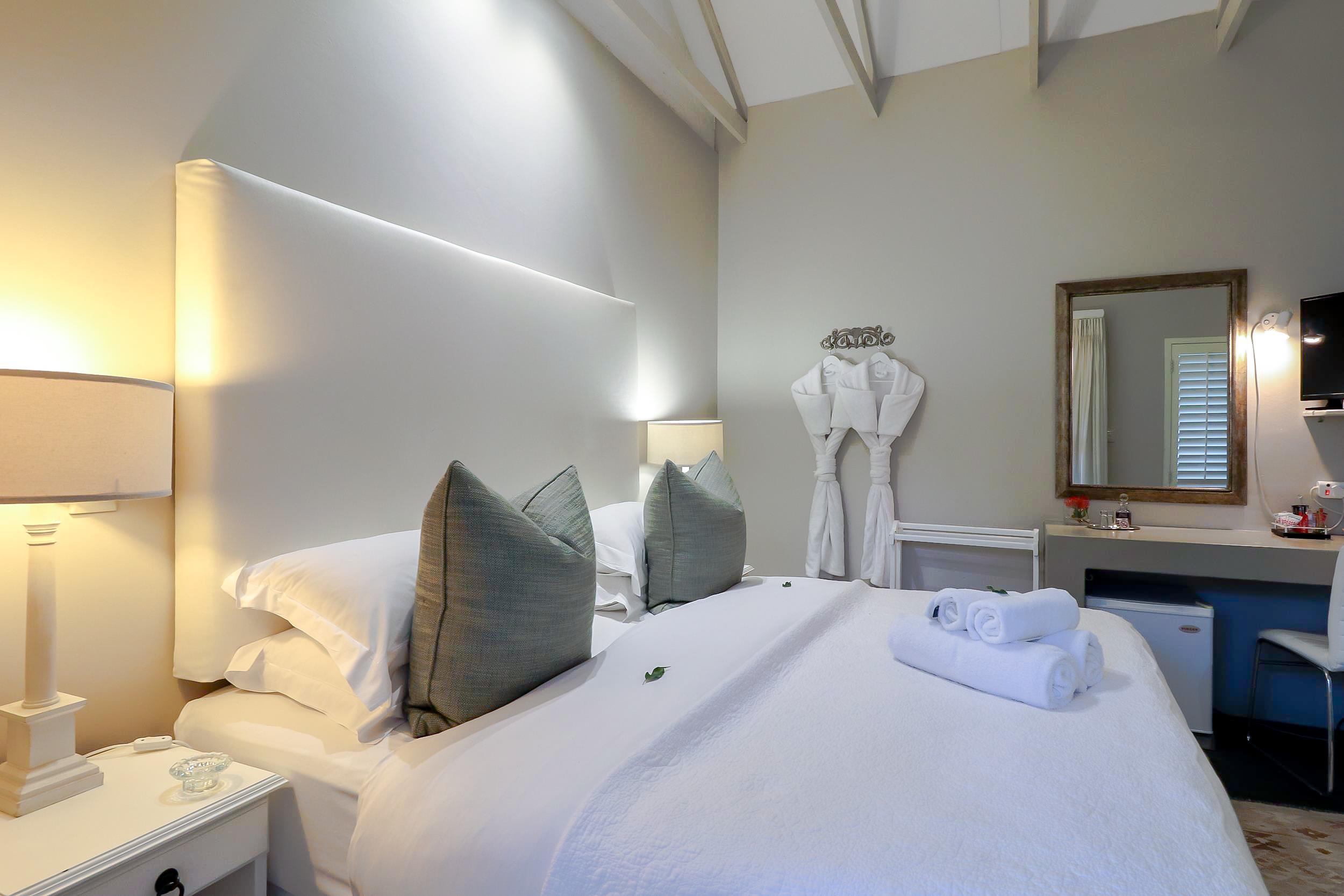 Hermanus Lodge On The Green - Solar Power Extérieur photo