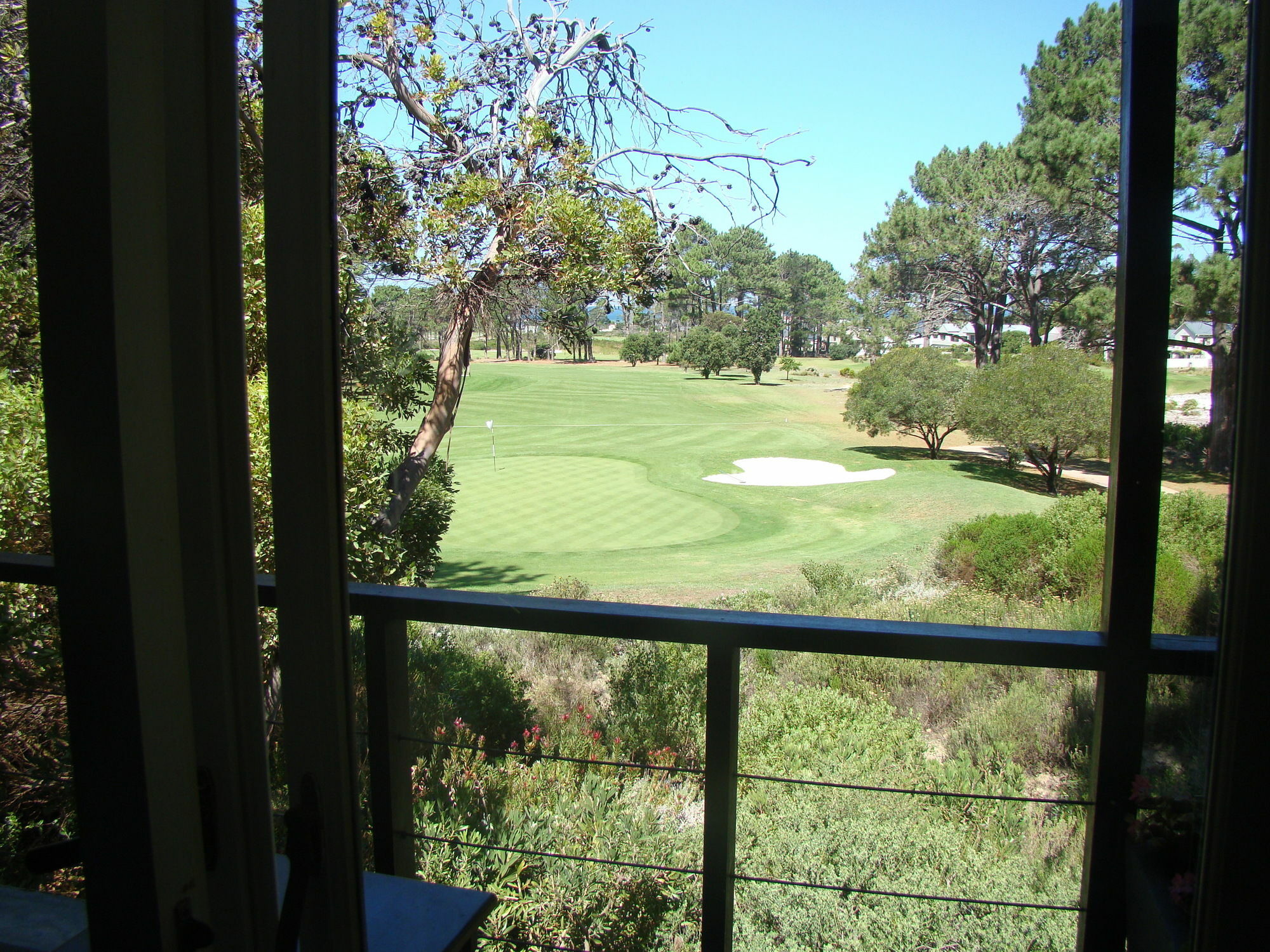Hermanus Lodge On The Green - Solar Power Extérieur photo