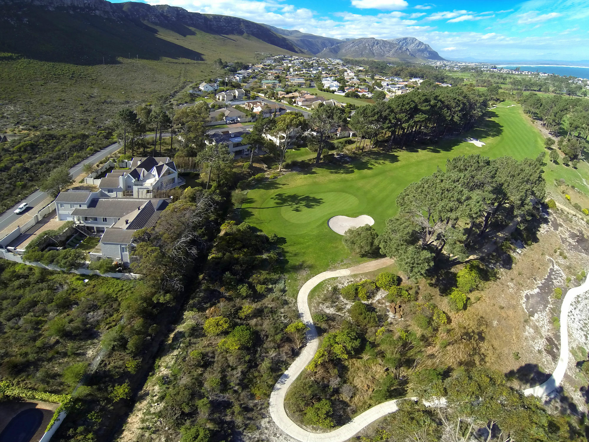 Hermanus Lodge On The Green - Solar Power Extérieur photo