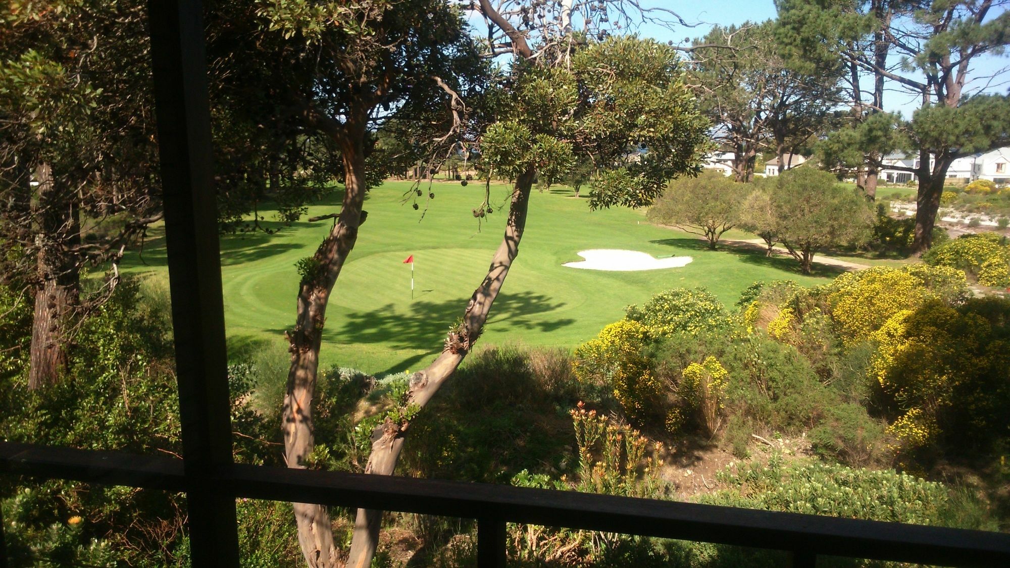 Hermanus Lodge On The Green - Solar Power Extérieur photo