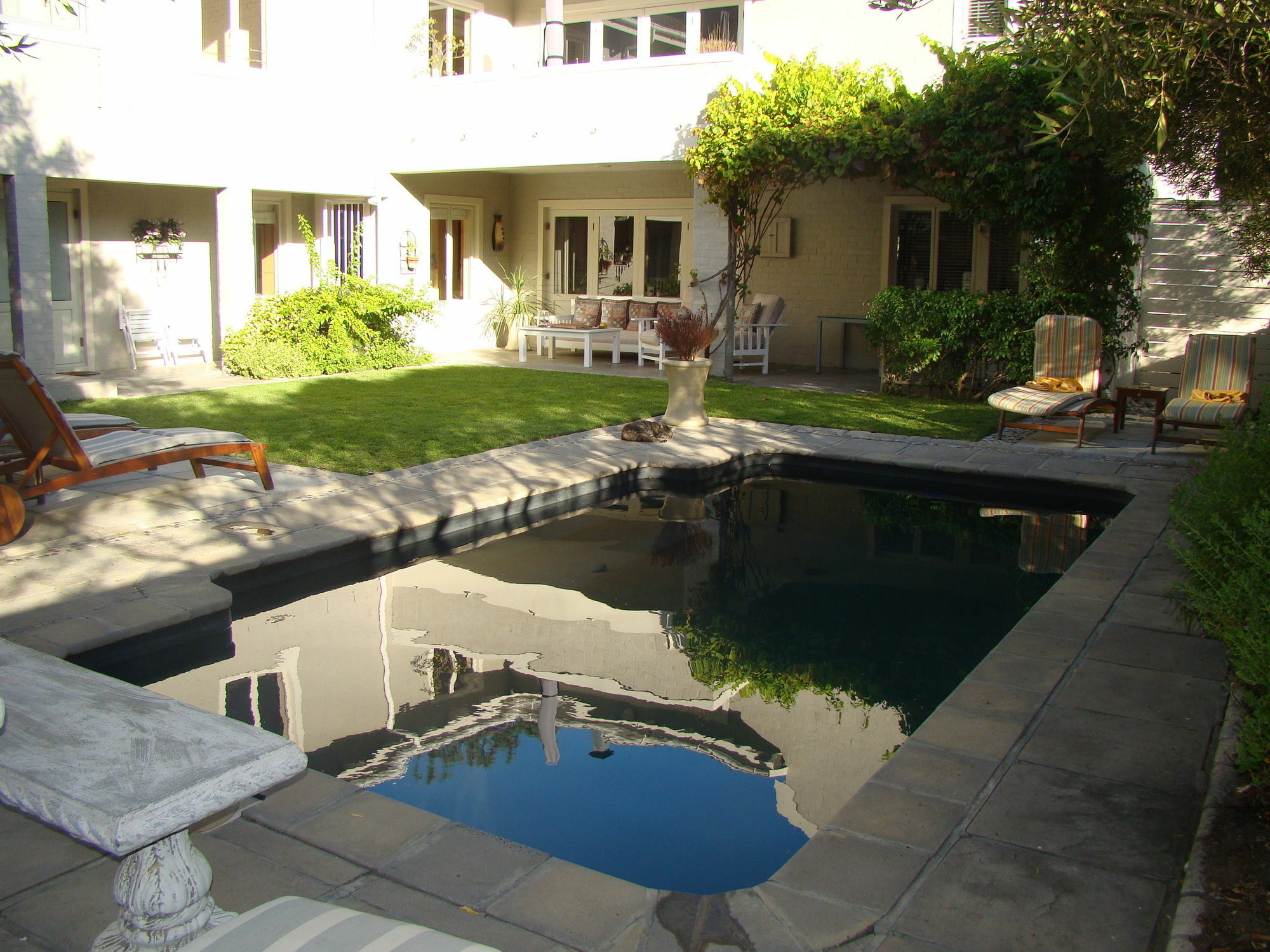 Hermanus Lodge On The Green - Solar Power Extérieur photo