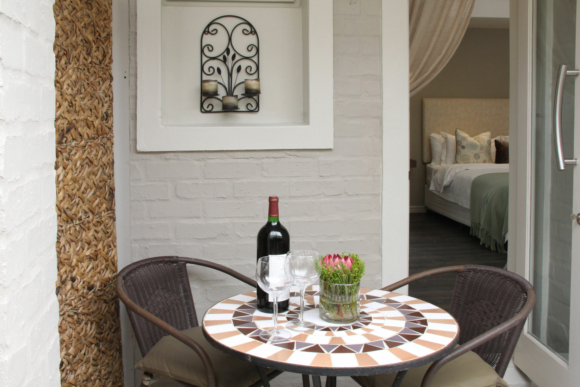 Hermanus Lodge On The Green - Solar Power Extérieur photo